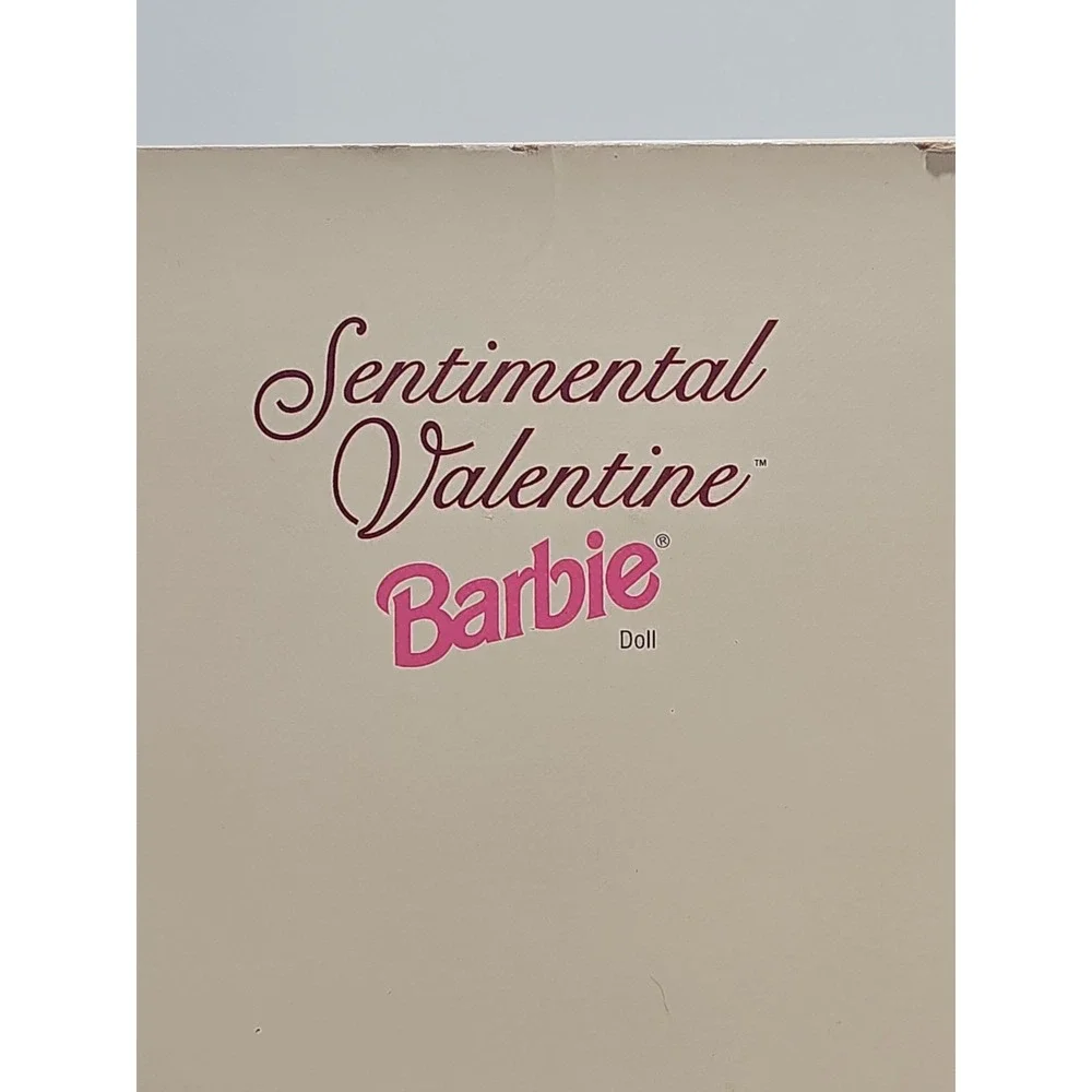 Sentimental Valentine Barbie Hallmark Special Edition 1996 Mattel #16536